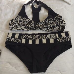 Lululemon bikini set size 8 for top size 6 bottom